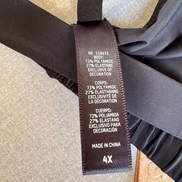 Skims sheer jelly bralette in Onyx - Picture 8 of 11